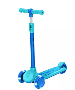 lot 700 image: Jetson Gem Learn & Grow Kick 3-Wheel Kick Scooter