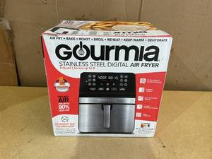 lot 112 image: Gourmia 8qt Digital Air Fryer, with 12 One-Touch Functions