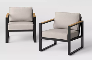 lot 81 image: 2PCS Henning Outdoor Patio Chairs, Club Chairs Black - Threshold