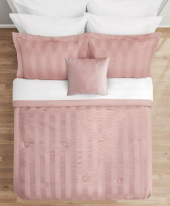 lot 400 image: Mainstays Blush Pink 10 Piece Bed in a Bag Comforter Set with Sheets, King