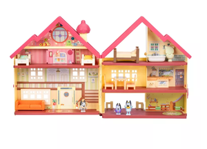 lot 419 image: Bluey Ultimate Lights & Sounds Playhouse with Muffin & Socks