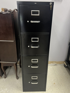 lot 15 image: Black Metal 4 Drawer Filing Cabinet - Excellent Condition Locks
