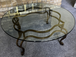 lot 16 image: Round Coffee Table - THICK Glass Top