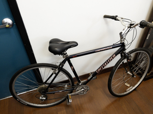lot 21 image: Bicycle