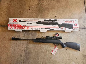 lot 122 image: Umarex Airem 2 .177 Caliber Air Rifle