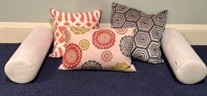 lot 60 image: Orange & Blue Dcor Throw Pillows