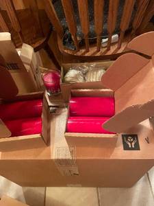 lot 4 image: Collection of Candles, Holders, and Christmas Accents