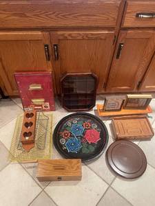 lot 22 image: Assorted Home Decor and Storage Items Collection