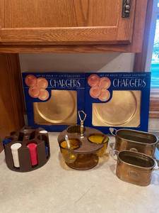 lot 44 image: Collection of Party Serveware and Poker Set