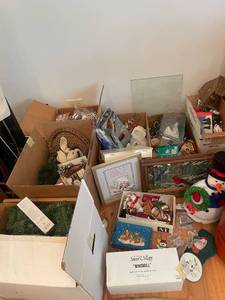 lot 107 image: Large Collection of Christmas Holiday Decorations