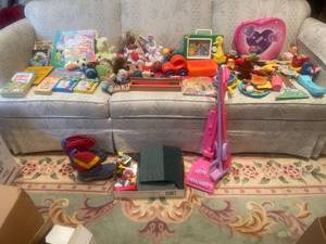 lot 112 image: Large Collection of Childrens Books, Toys, and Educational Games