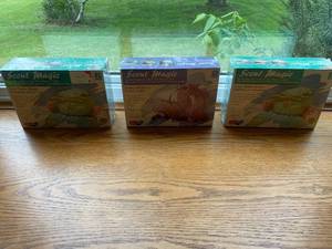 lot 148 image: Lot of 3 Boxes Scent Magic Refreshing Salts (Two Grassy Meadow Splendor, One Bursting with Berries)