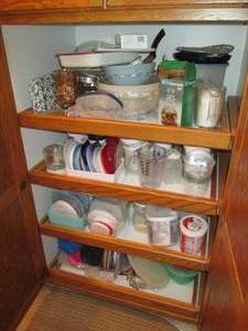 lot 522 image: Content of kitchen pantry to includ...