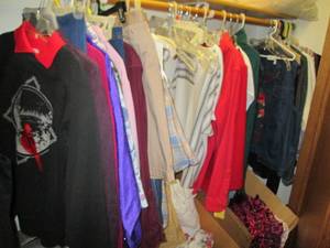 lot 525 image: Content of LL closet to include a h...