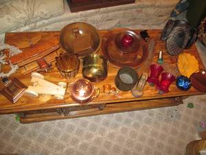 lot 573 image: Lot of vintage Wood ornamental deco...