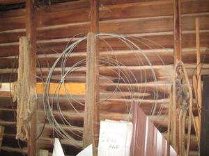 lot 599 image: Vintage pulleys with rope, live bai...
