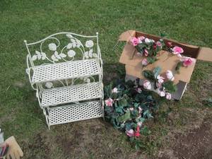 lot 619 image: Vintage Metal Floral themed folding...