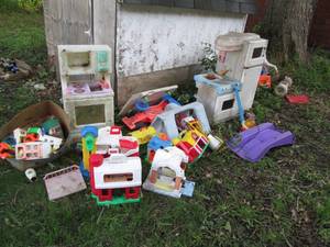 lot 651 image: Entertain the kids for hours with L...