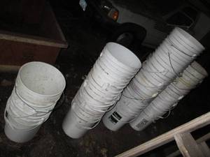 lot 724 image: Large lot of 5 gallon buckets
