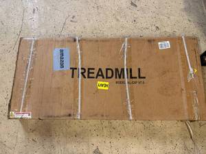 lot 11 image: Black Treadmill with Handle Bar