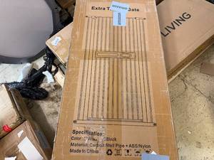 lot 25 image: Extra Tall Pet Gate