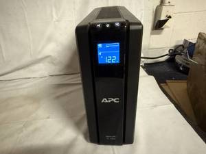 lot 54 image: APC XS 1500 Power Bank