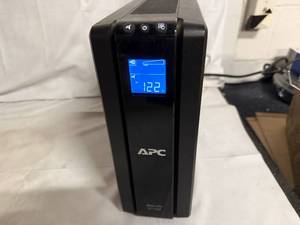 lot 58 image: APC XS 1500 Power Bank