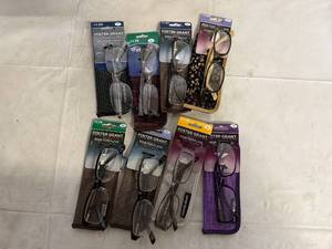 lot 91 image: 8 Pairs of Variety Foster and Grant Reading Glasses