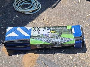 lot 422 image: RV Mat 122x810