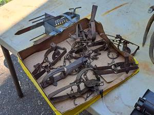 lot 426 image: Lot of (9) Assorted Small Game Traps