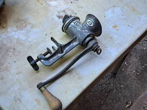 lot 432 image: Vintage American Meat Grinder