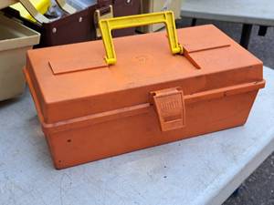 lot 437 image: 13 Tackle Box (Orange) (empty)