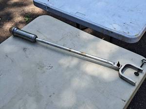 lot 459 image: 24 Boat Light