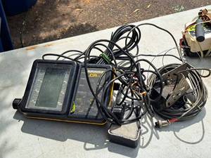lot 484 image: Hummingbird LCR2000 Fish Finder