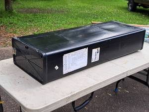 lot 504 image: Rocket 21-Gallon ABS Water Tank R8042