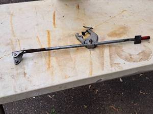 lot 505 image: Adjustable Transom Clamp 30