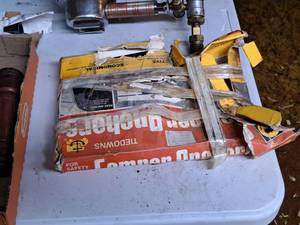 lot 506 image: Tiedowns Camper Anchors