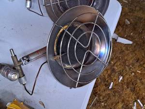 lot 507 image: Propane Tank Dish Heater Topper