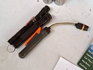 lot 514 image: Lot of (3) Assorted Flashlights