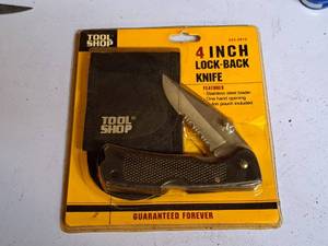 lot 519 image: Tool Shop 4 Lock Back Knife (New)