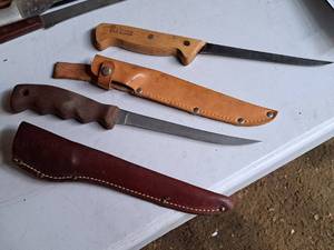 lot 523 image: Lot of (2) Filet Knives with Leather Sheaths