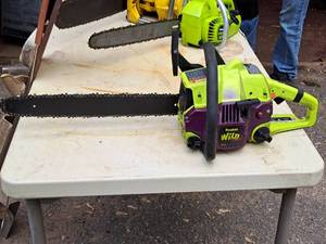 lot 534 image: Poulan Wild Thing Gasoline-Powered Chainsaw 18 Bar