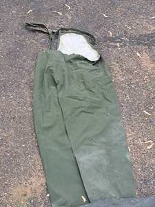 lot 542 image: Size Large WadersRain Coveralls