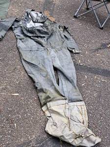lot 543 image: Size Short WadersRain Coveralls