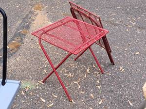 lot 546 image: Lot of (2) Metal Fold-Up End Tables (Red)