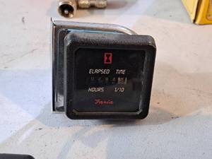 lot 582 image: Faria Elasped Time Meter