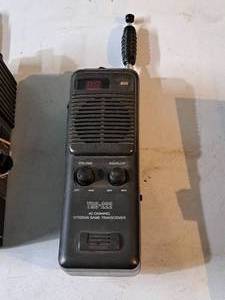lot 597 image: Radio Shack 40 Channel CB Transceiver TRC-222