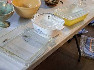 lot 618 image: Lot of (3) Casserole Dishes with (2) Lids