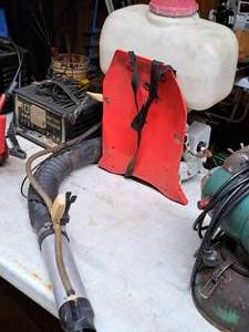 lot 651 image: Stihl SG 17 Gasoline-Powered Backpack Sprayer