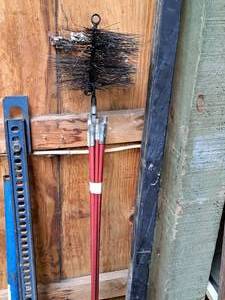 lot 673 image: Bristle-Head Chimney Cleaner with (8) 4  Extension Rods (Red)